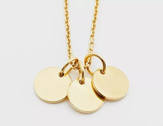 Collar Personalizado con Discos Grabados – Joyería Minimalista en Acero Inoxidable para Mujer