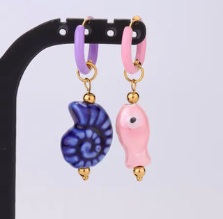 Pendientes de Cerámica Pez y Caracola | Acero Inoxidable