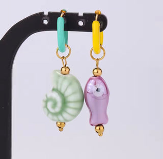 Pendientes de Cerámica Pez y Caracola | Acero Inoxidable