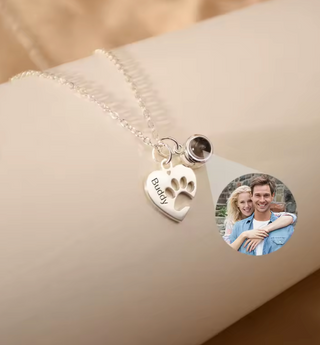 Collar con foto proyectable mascota acero dorado