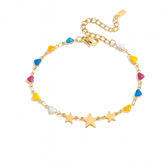 pulsera con corazones de colores y estrellas doradas
