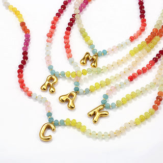 Collar con Inicial y Piedras Naturales – Bubble Letter