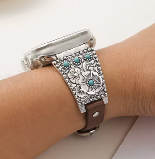Correa Apple Watch estilo boho con flores en relieve y piedras turquesa