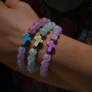 Pulsera Cuentas de Vidrio con Cruz – Colores Pastel Variados
